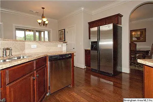 2001 Belvedere Cir — Photo 13