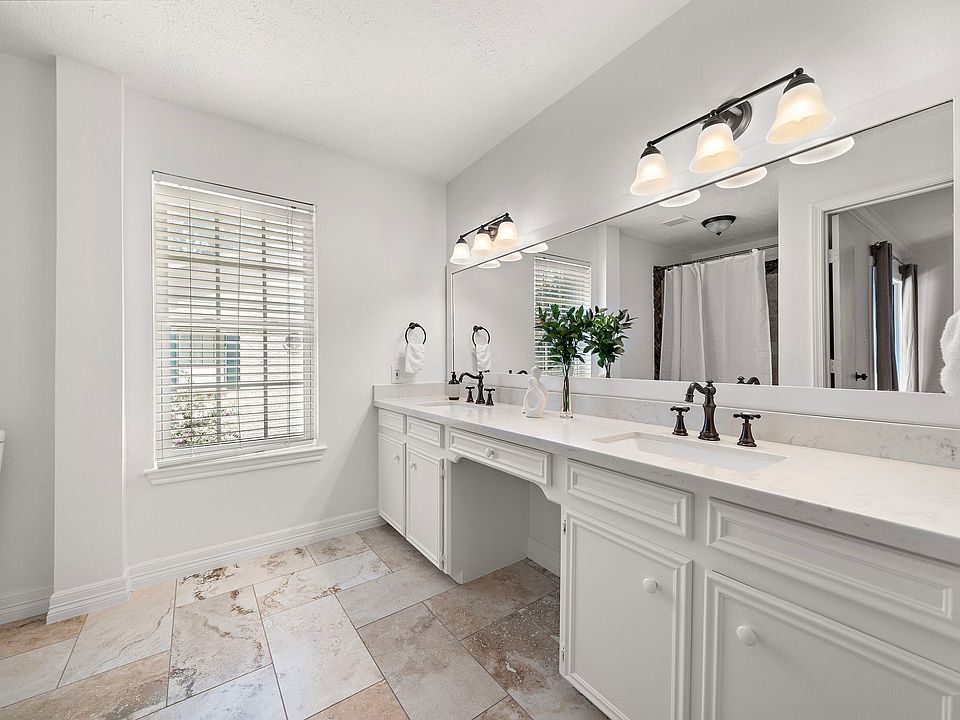 1st image of 2220 Bering Dr APT 18