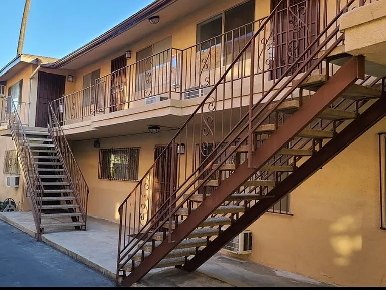 203 S Curtis Ave #B — Photo 11