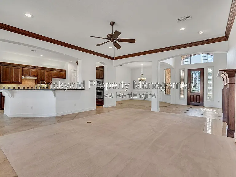350 Pine Valley Dr — Photo 14
