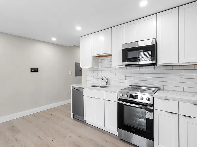 Tavolo Lofts — Photo 35