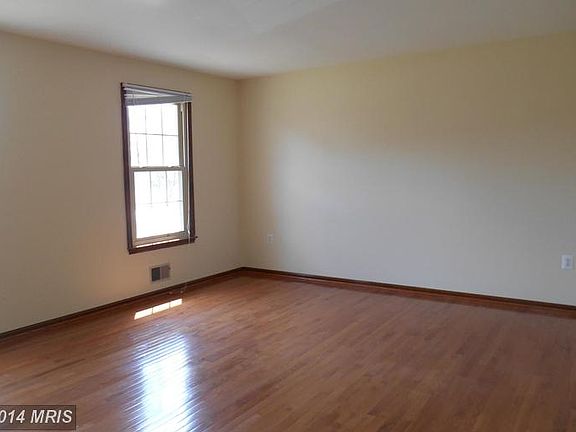 2nd image of 10680 Prince Charles Dr