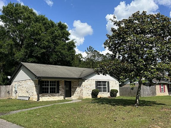 3rd image of 22034 Rayvan Ln