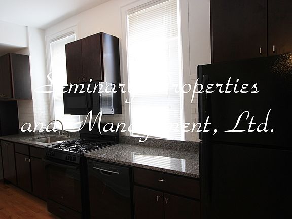 3rd image of 1873 N Sheffield Ave #3FF