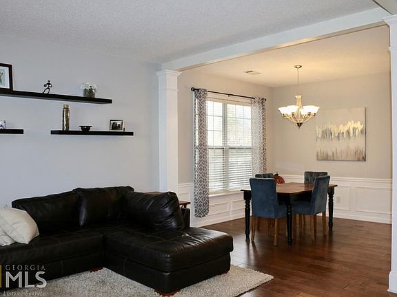 2nd image of 328 Burdock Trc
