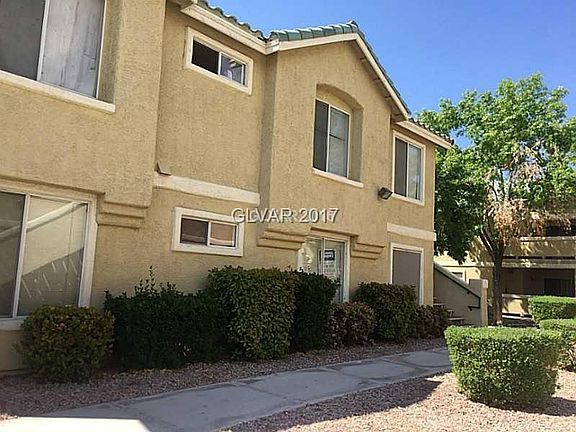 2nd image of 1533 Linnbaker Ln Unit 104