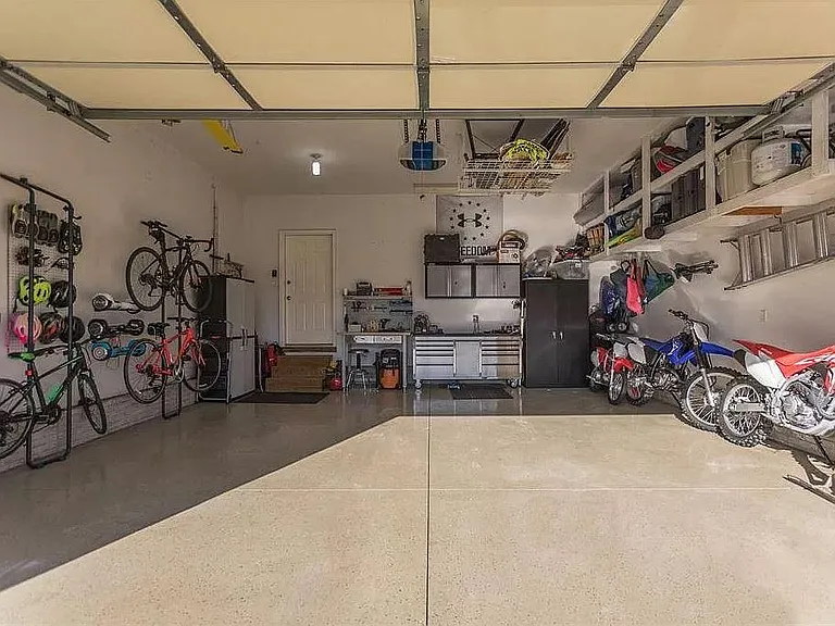 1020 Capri Dr NE — Photo 46