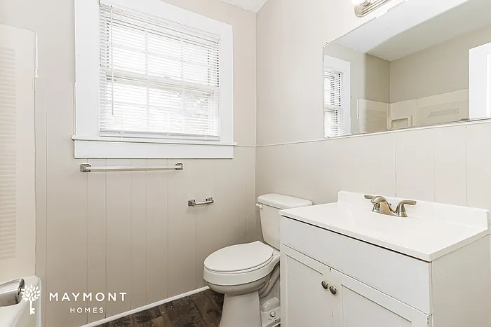 2358 Forster St — Photo 12