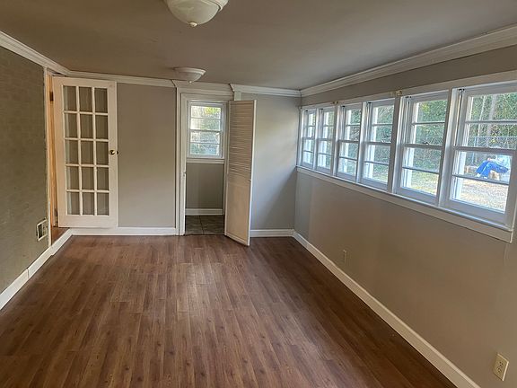 2nd image of 2693 Gwinnett Dr