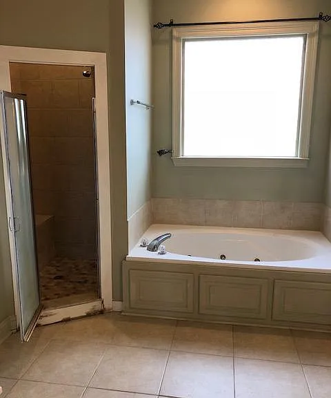 4287 Poplar St — Photo 9