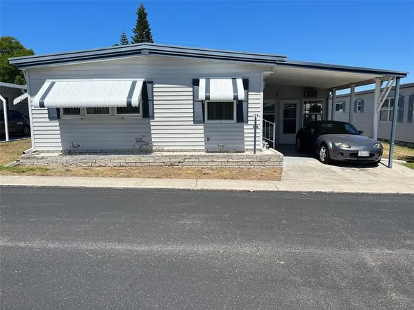 105 Royal Palm Cir, Largo, FL 33778