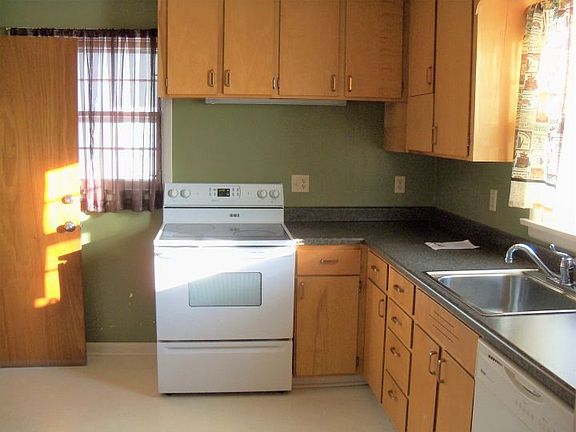 2nd image of 514 Avenue C