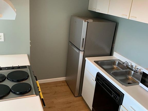 4th image of 201 Harrison St APT 607