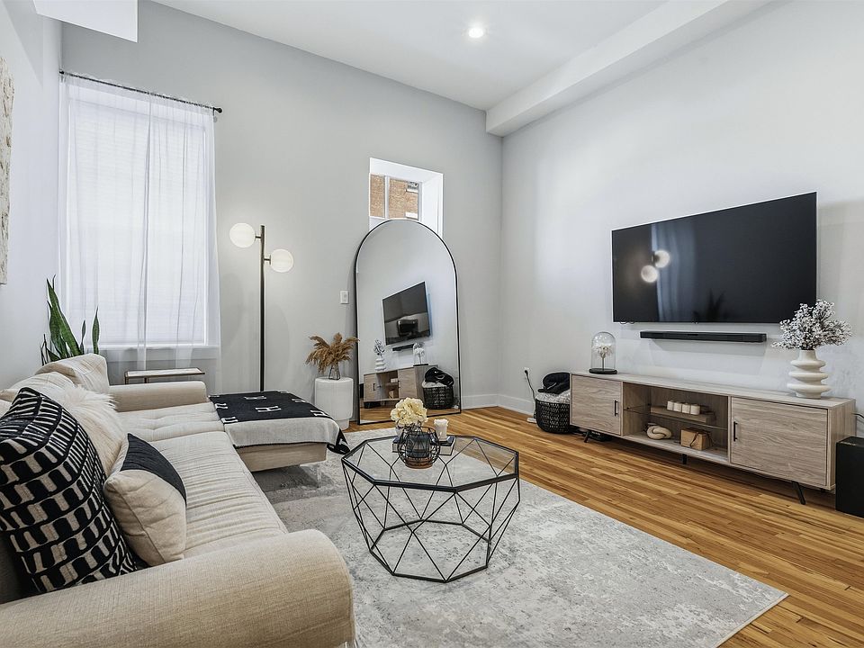 1st image of 187 Wayne St APT 113C