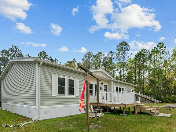 4th image of 135 E SATSUMA Street