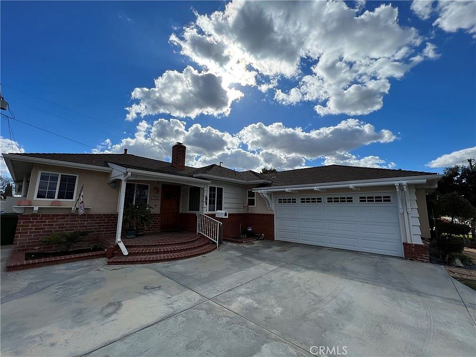 2nd image of 15838 Santa Fe St