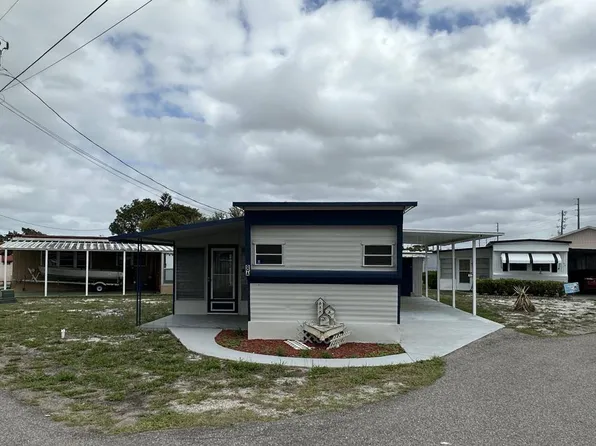 8 Lake Breeze Dr #A, Tavares, FL 32778