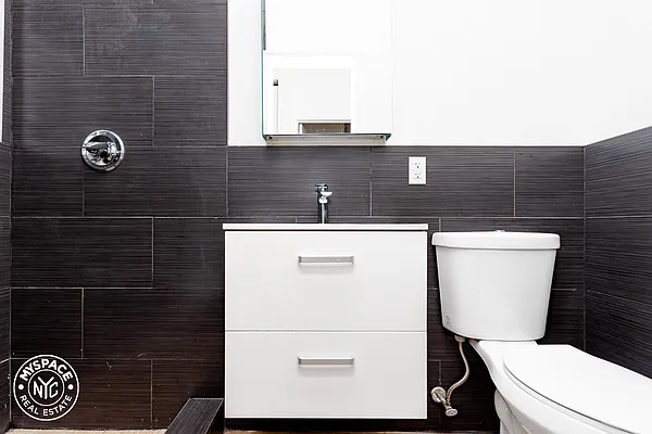 Rented by MySpaceNYC | media 10