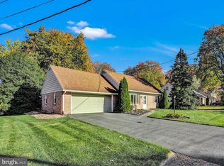 107 Woodlawn Dr, Willow Street, PA