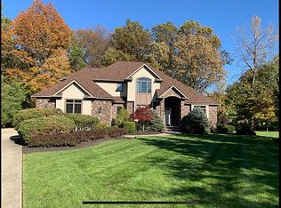 9476 Stone Mill Dr, Mentor, OH 44060