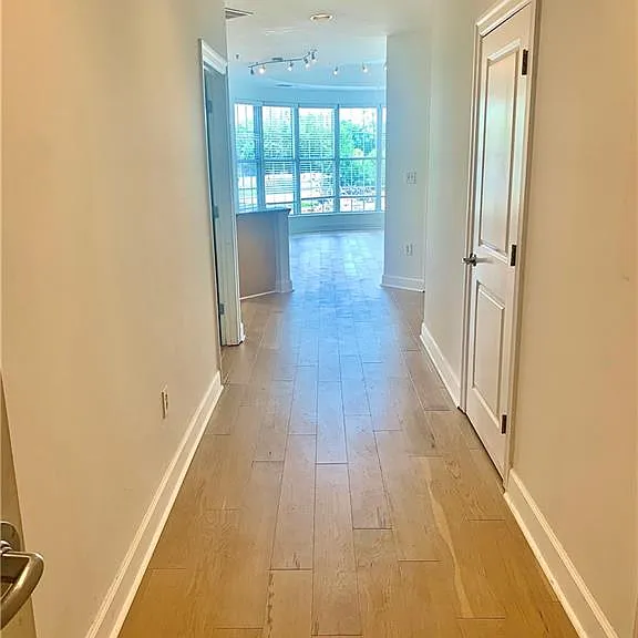325 E East Paces Ferry Rd NE #502 — Photo 11