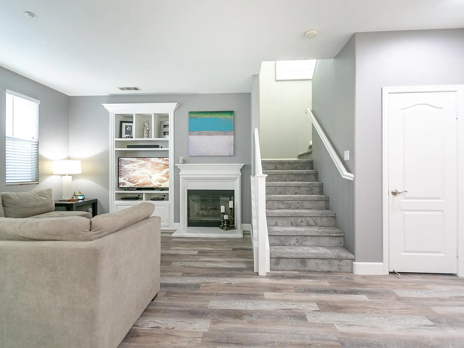 3 bed, 2.5 bath, 1455 sqft, $4,295 — Photo 3