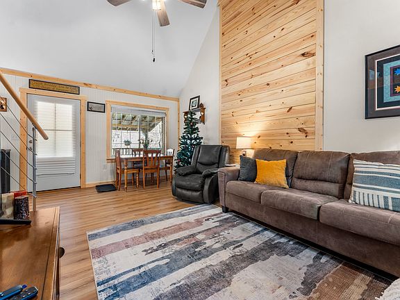 3rd image of 27 Hive Road