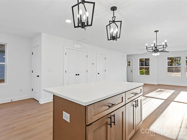 2909 New Pineola Rd #102 — Photo 5
