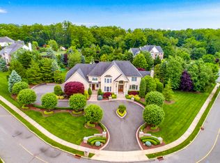 9 Huxley Ct, Marlboro, NJ 07746