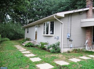 727 Bootleg Rd, Bernville, PA 19506