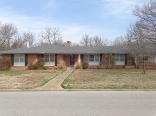 909 Brookside Dr, Miami, OK 74354
