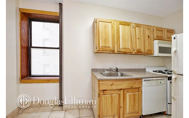 Rented by Douglas Elliman | media 2