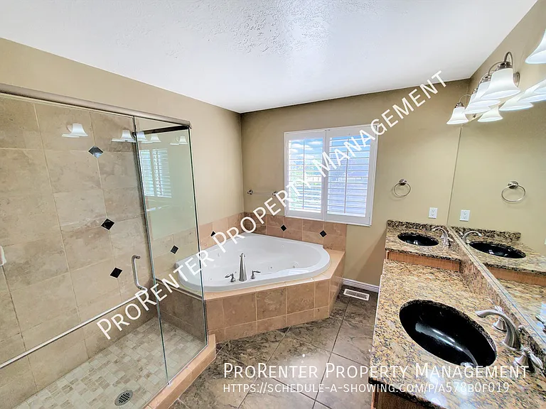 1488 Earl Cir — Photo 13