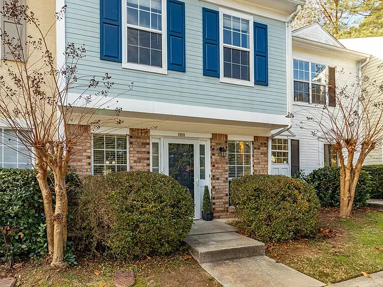 2018 Briar Ct — Photo 2