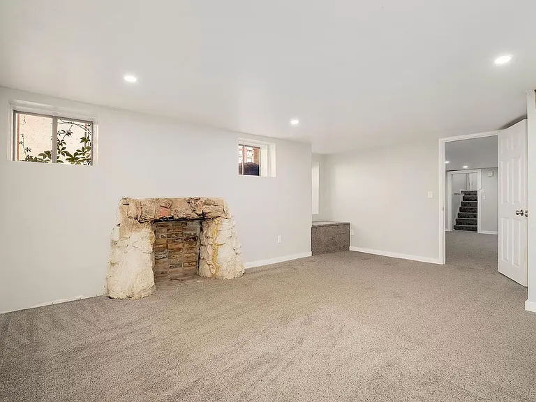 4833 W 33rd Ave — Photo 9