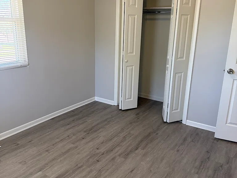 402 N Webster St #B — Photo 10