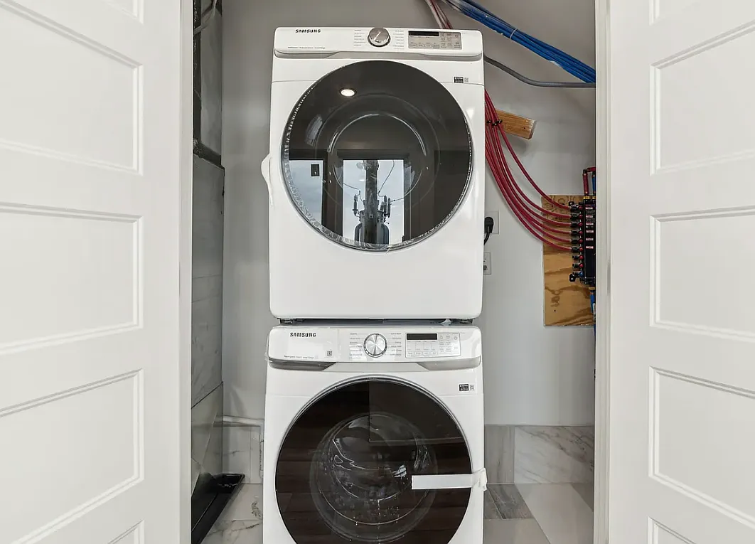 2 bed, $1,745 — Photo 3