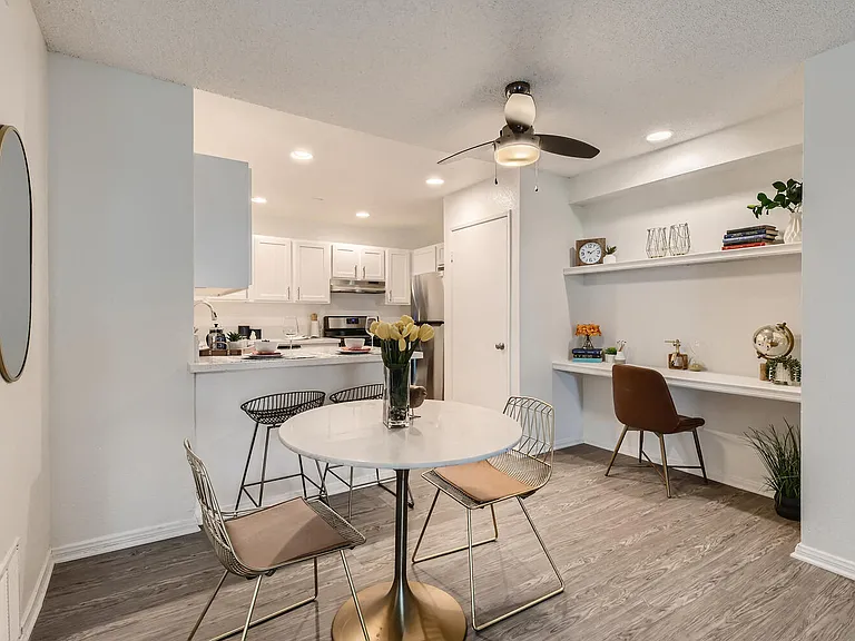 Sixteen60 Apartment Homes — Photo 14