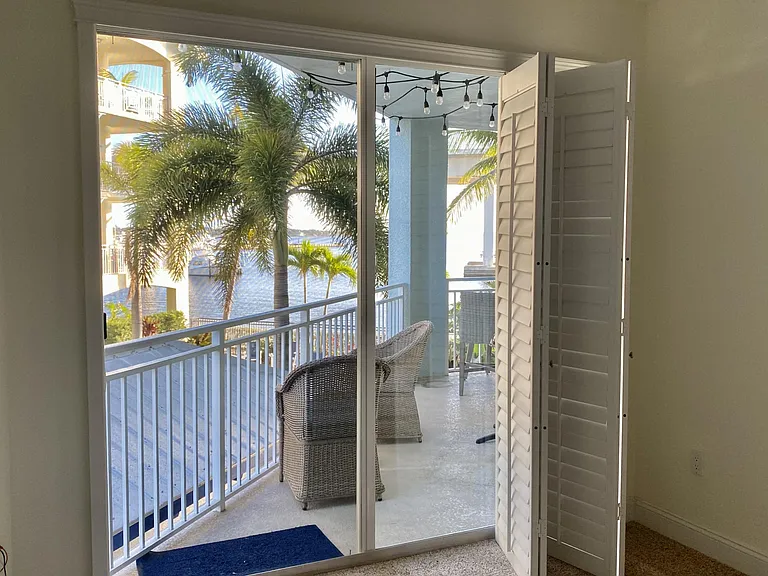 215 NW Flagler Ave #202 — Photo 11