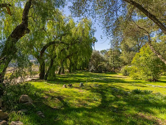 5th image of 1320 McAndrew Rd