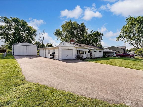 4th image of 6684 Evelyn Dr