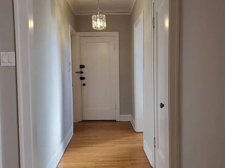 1619 W Thome Ave #1S — Photo 6