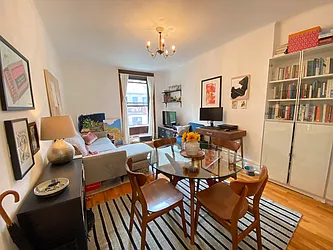 Rented by Harris Philip NYC