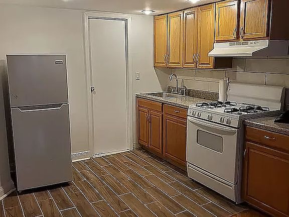 3rd image of 180 Prospect Park W APT 17A