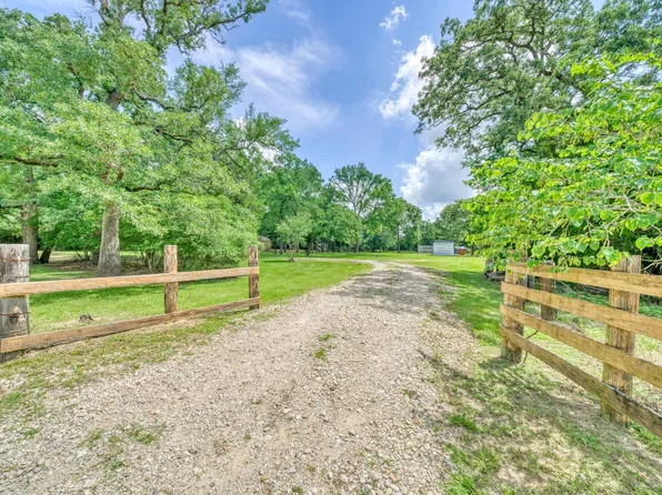 4930 County Road 152, Bedias, TX 77831
