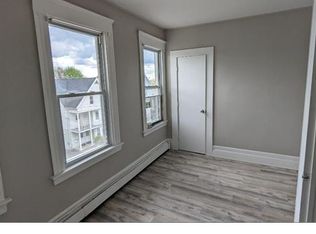 33 Putnam 2nd FL STREET, Waterbury, CT 06704