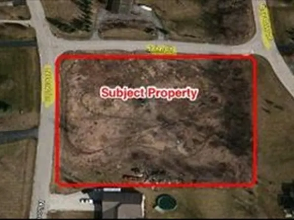 2212 Long Ln, McHenry, IL 60051