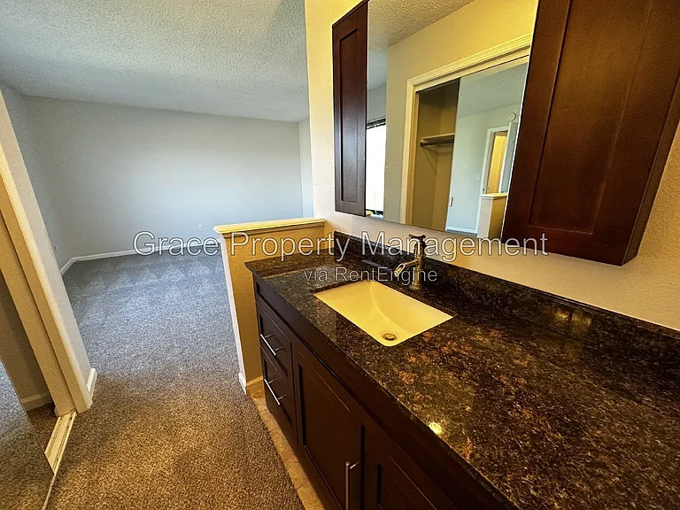 24 Mountain Shadows Ct — Photo 35