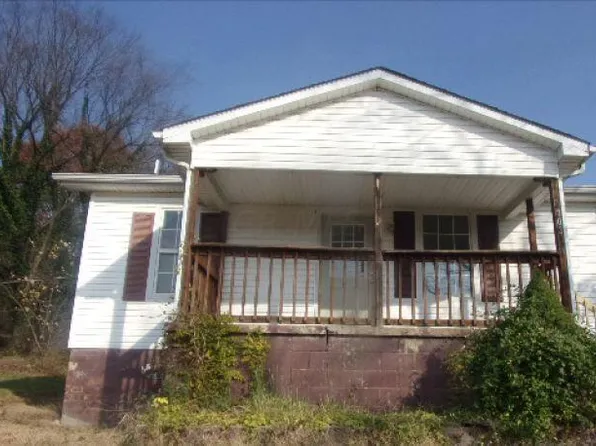 703 Calverts Ln, West Portsmouth, OH 45663