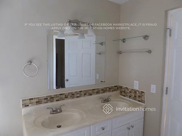 13995 Langley Pl — Photo 10